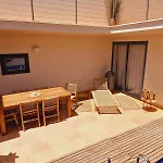 Дом отдыха Flora, Mit Eigenem Pool Und Meerblick Коста Калма