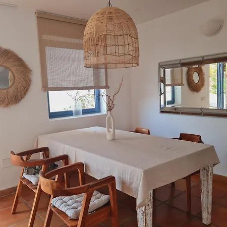 Flora, Mit Eigenem Pool Und Meerblick Prázdninový dům