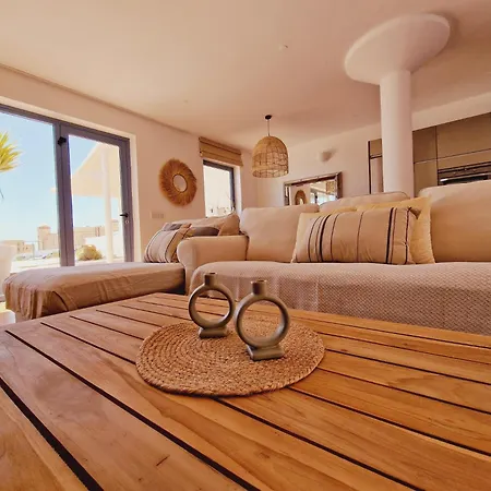 Flora, Mit Eigenem Pool Und Meerblick