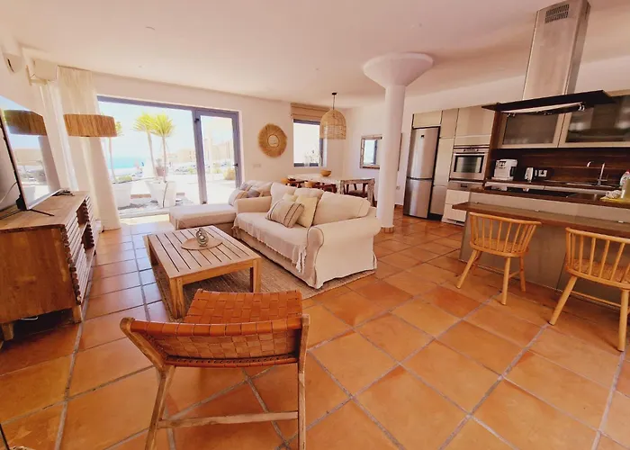 Flora, Mit Eigenem Pool Und Meerblick Tatil Evi Costa Calma