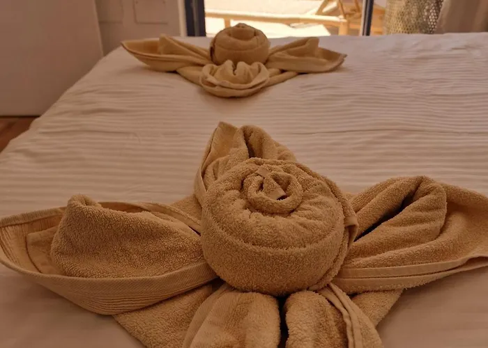 Flora, Mit Eigenem Pool Und Meerblick Tatil Evi