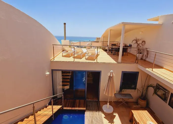 Σπίτι διακοπών Flora, Mit Eigenem Pool Und Meerblick Κόστα Κάλμα