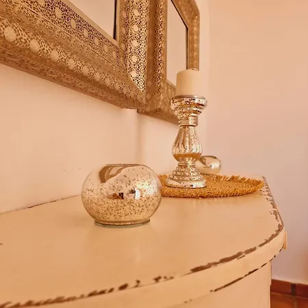 Flora, Mit Eigenem Pool Und Meerblick Dom wakacyjny