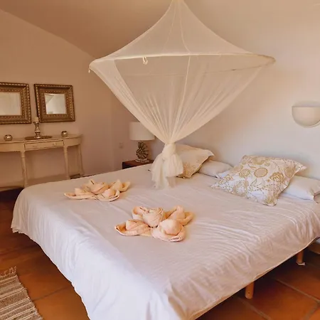 Tatil Evi Flora, Mit Eigenem Pool Und Meerblick *